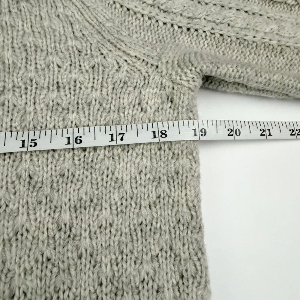 J. Crew Cable Knit Crewneck Sweater Women's Size Small Grey Lambs Wool Blend